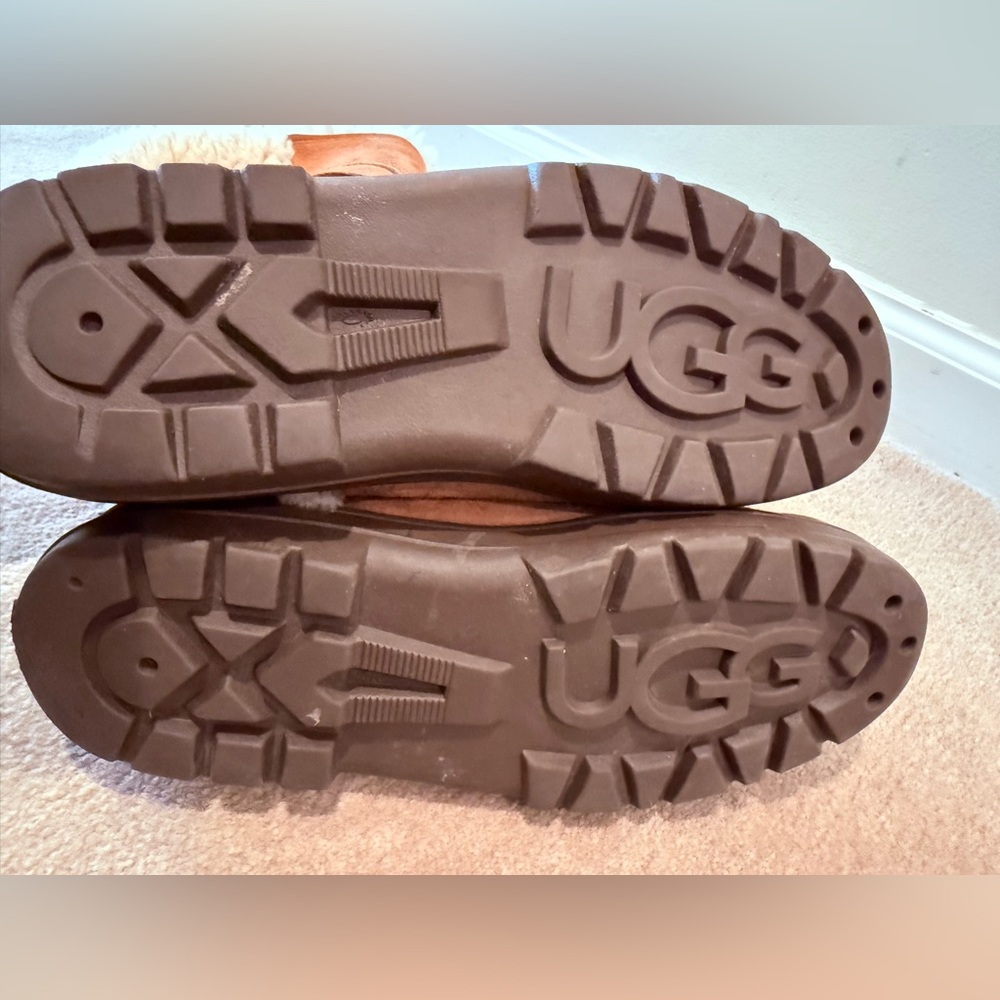 UGG Tan Shearling Winter Boots - Picture 6 of 7